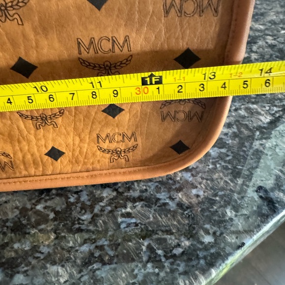 MCM XL Leni Shopper in Visetos Tote Bag, Purse. NWT Authentic $980 - Picture 13 of 16